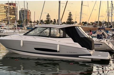 Imagen de Regal 36 Grand Coupe 2025